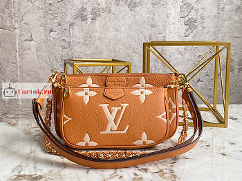 Louis Vuitton Multi Pochette Accessoires Arizona Beige/Cream M45983 25x14.5x4.5cm