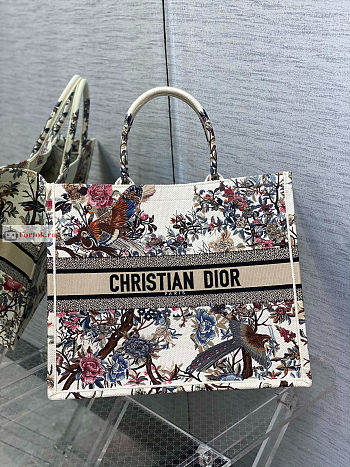 Dior Large Book Tote Ecru Multicolor Embroidery M1286 42x35x18.5cm