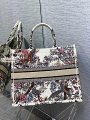 Dior Large Book Tote Ecru Multicolor Embroidery M1286 42x35x18.5cm - 5