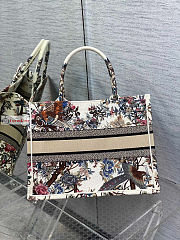 Dior Medium Ecru Multicolor Embroidery M1296 36x27.5x16.5cm - 5