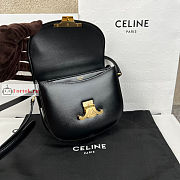 Celine Teen Besace Triomphe In Shiny Leather Black 18.5x16x6cm - 2