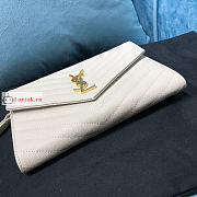 Ysl Flap Pouch In Grained Leather White 617662 21×6×3cm - 5