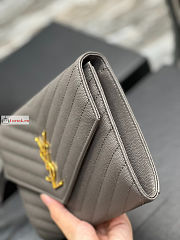 Ysl Flap Pouch In Grained Leather Grey 617662 21×6×3cm - 4