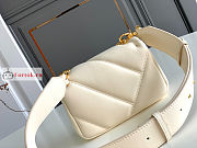 Bvlgari Mini Serpenti Cabochon Maxi Chain Crossbody Bag Ivory 18x12x8cm - 2