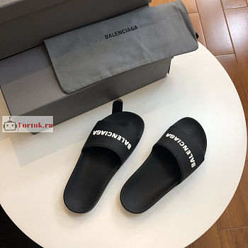 Balenciaga Pool Slide Sandal In Black