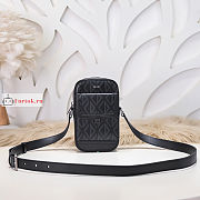 Dior Hit The Road Vertical Pouch Black 11x19x5cm - 1