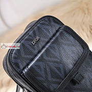 Dior Hit The Road Vertical Pouch Black 11x19x5cm - 4
