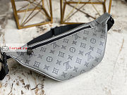 Louis Vuitton Discovery Bumbag Monogram Shadow M46108 44x15x9cm - 5