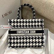 Dior Small Book Tote Macro Houndstooth Embroidery Black/White M1265 26.5x21x14cm - 1