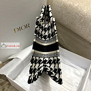 Dior Small Book Tote Macro Houndstooth Embroidery Black/White M1265 26.5x21x14cm - 6