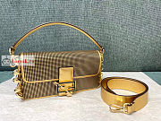 Fendace Baguette Brooch Bag In Gold Leather 28x15.5x7cm - 1