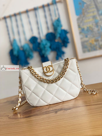 Chanel Small Hobo Handbag Lambskin Leather White AS3475 12.5x19x6.5xcm