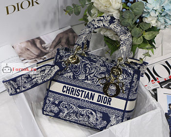 Dior Medium Lady D-Lite Bag Reverse Embroidery M0565 24x20x11cm