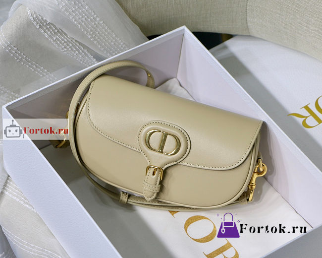 Dior Bobby East-West Smooth Leather Cream M9327 21x5x12cm - 1