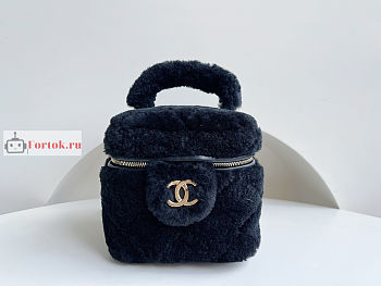 Chanel Small Vanity Case Shearling Black AS3357 21x17x17cm