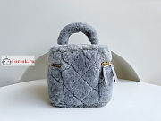 Chanel Small Vanity Case Shearling Gray AS3357 21x17x17cm - 5