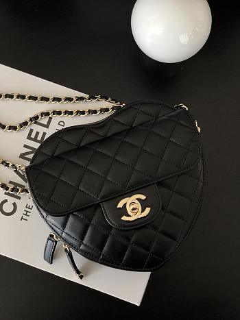 Chanel Heart Shape Bag 22S 12x13x5.5cm