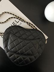 Chanel Heart Shape Bag 22S 12x13x5.5cm - 5