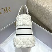 Dior Medium Lady Latte Cannage Shearling M0565OMBU_M941 24x20x12cm - 6