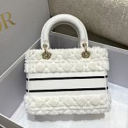 Dior Medium Lady Latte Cannage Shearling M0565OMBU_M941 24x20x12cm - 3
