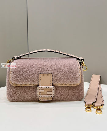 Fendi Baguette Sheepskin bag 8BR600AH96F1F7O 27×6×15cm