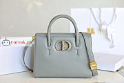 Dior 30 Montaigne St Honore 25x19x12cm - 1