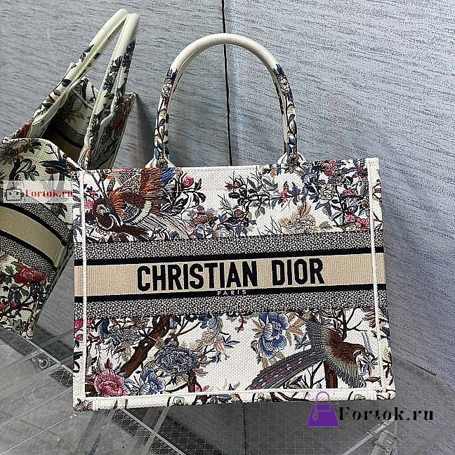 Dior Medium Ecru Multicolor Embroidery M1296 36x27.5x16.5cm - 1