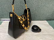 Valentino Garavani Stud Sign Hobo 28x22x7cm - 6