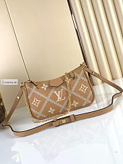 LV Easy Pouch On Strap Brown M81137 19x11.5x3cm - 3