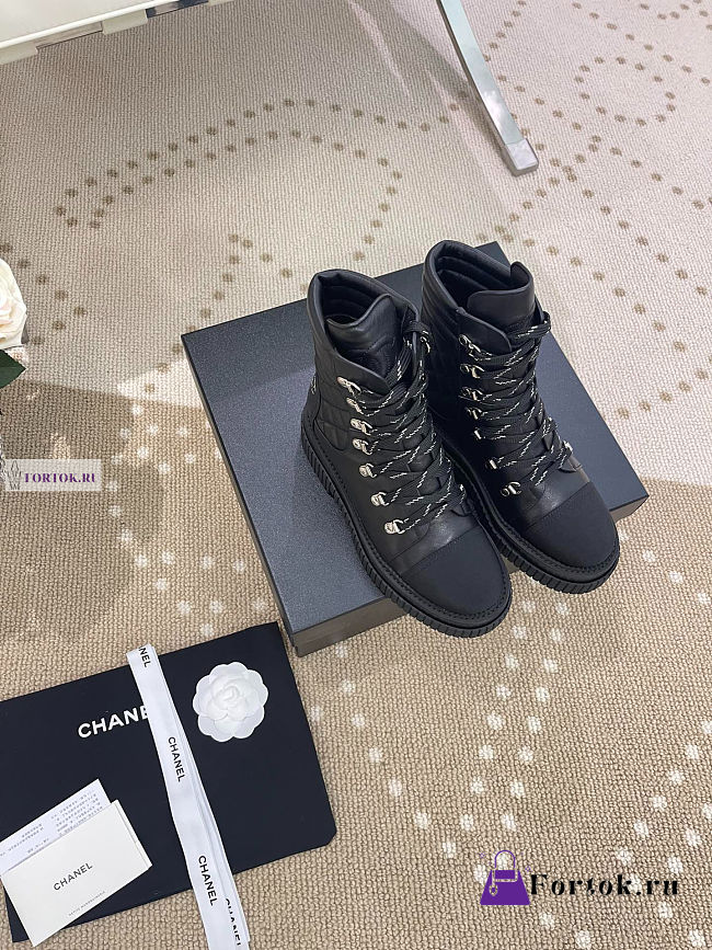 CN Boots 01 - 1