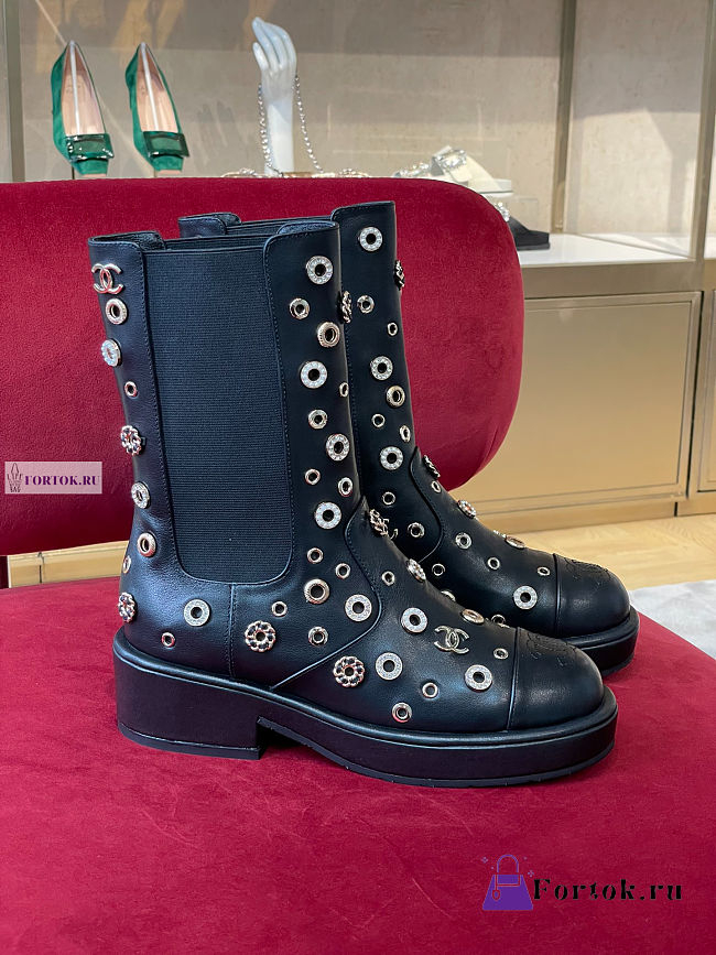 CN Boots 16 - 1