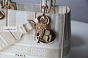 Dior Medium Lady D-Lite Bayadère D-Stripes White 24x20x11cm - 3