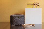 LV Nice BB Toiletry Bag M42265 24x18x14.5cm - 1