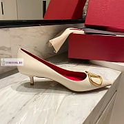 Valentino Gold Logo Pumps White 4.5cm - 3