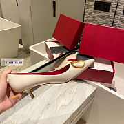 Valentino Gold Logo Pumps White 4.5cm - 4