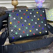LV Coussin M22429 26x20x12cm - 4