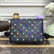 LV Coussin M22429 26x20x12cm - 3