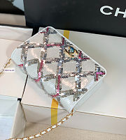 CN Clutch With Chain Sequin in White 19x12x3.5cm - 3