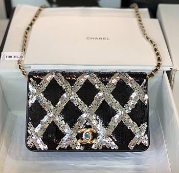 CN Clutch With Chain Sequin in Black 19x12x3.5cm