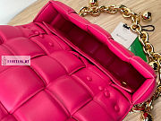 Bottega Veneta Chain Cassette Intrecciato-leather Pink bag - 4