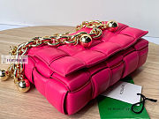 Bottega Veneta Chain Cassette Intrecciato-leather Pink bag - 2