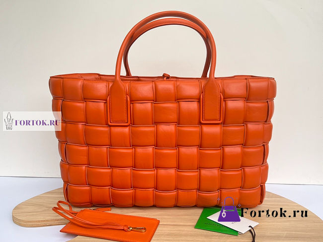 Bottega Veneta Maxi Intreccio Orange Bag 50x42x18cm - 1
