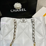 Chanel 22B White Lampskin Tote Bag 37x30x10cm - 5