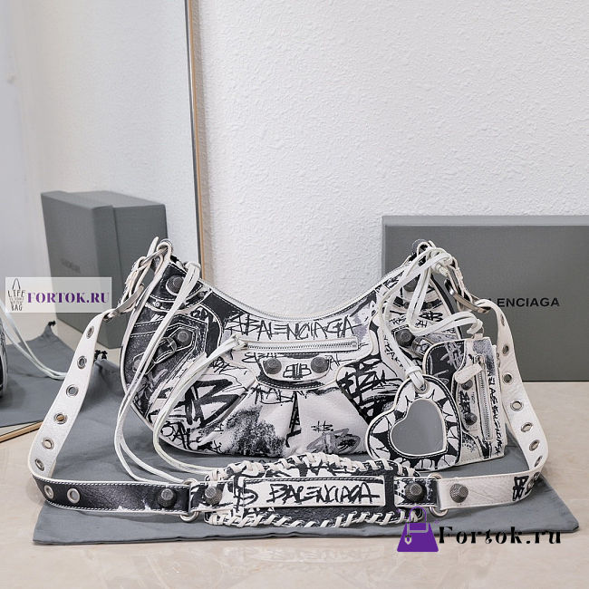 Balenciaga white graffiti bag best sale