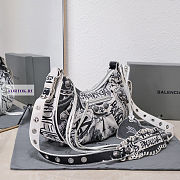 Balenciaga Le Cagole White Graffiti Shoulder Bag 33x18x8cm - 5