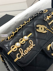 Chanel CF Flap Black Bag Charms 2022 19x11x8cm - 2