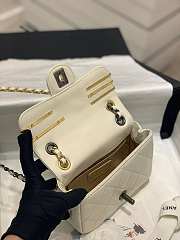 Chanel CF Flap White Bag Charms 2022 19x11x8cm - 4
