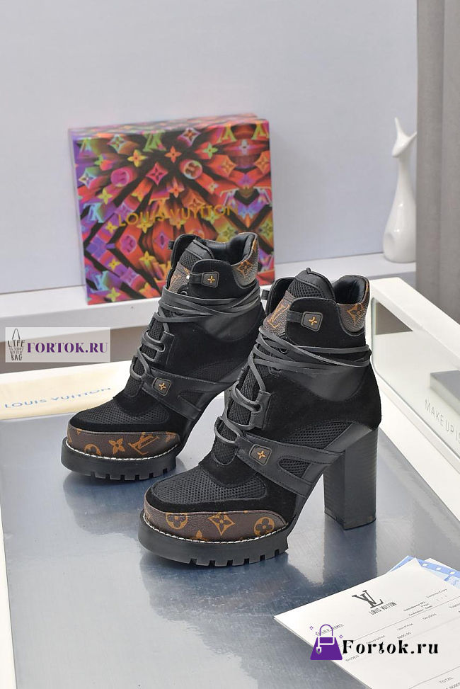 Louis Vuitton Star Trail Ankle Black Boos 1AABIT - 1