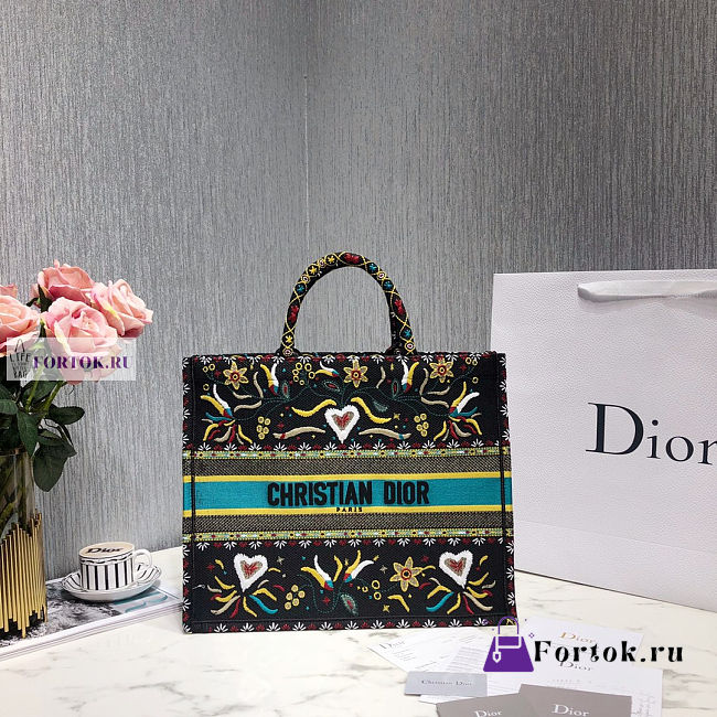 Dior Book Tote Embroidery 01 41.5x32x5cm - 1