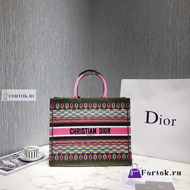 Dior Book Tote Embroidery 02 41.5x32x5cm - 1